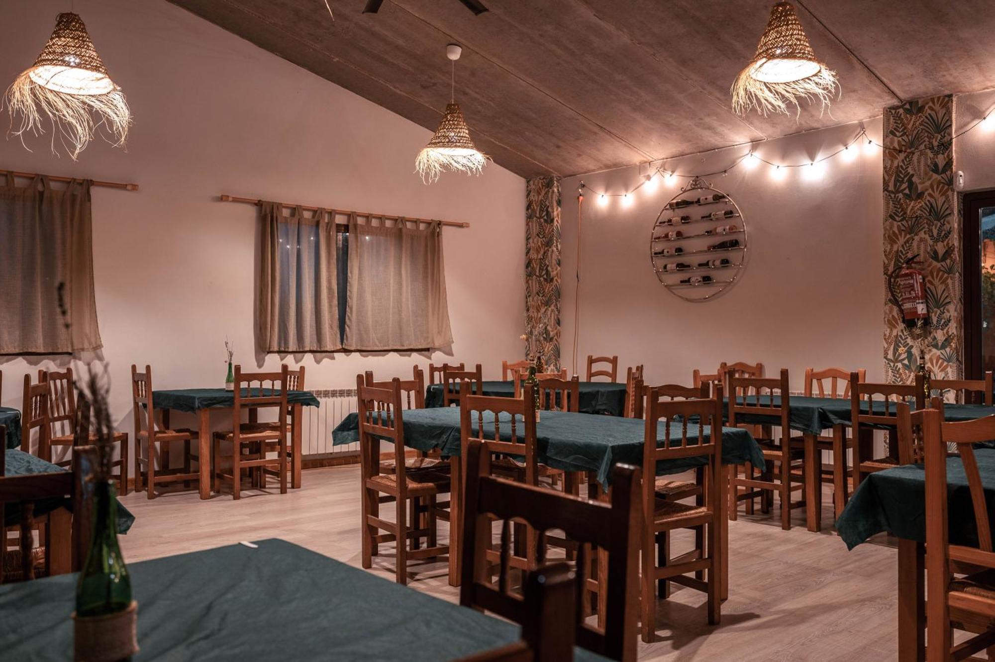 Slow Life Camping Venta Del Moro Exterior photo